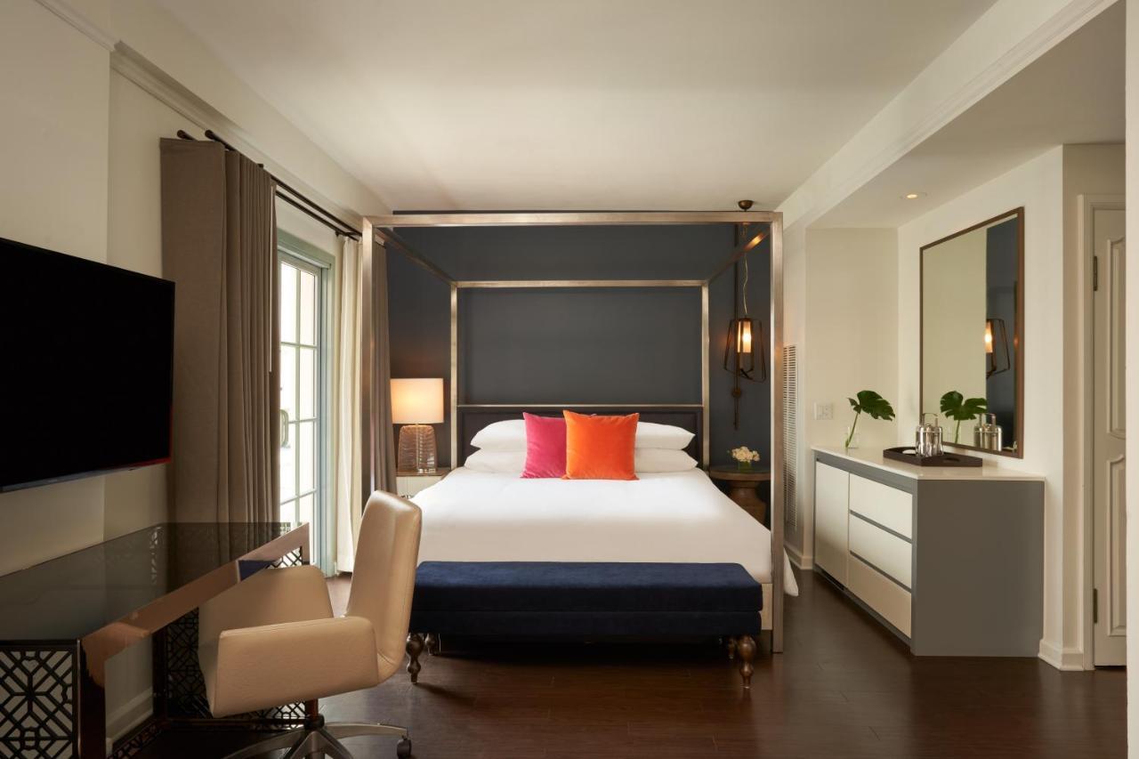 Oasis Deluxe Zimmer mit 1 Kingsize-Bett, Schlafsofa und Zugang zum Pool