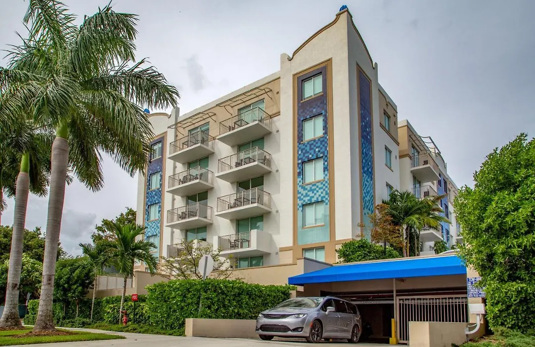 Mare Azur Design District Luxury Apartments-1